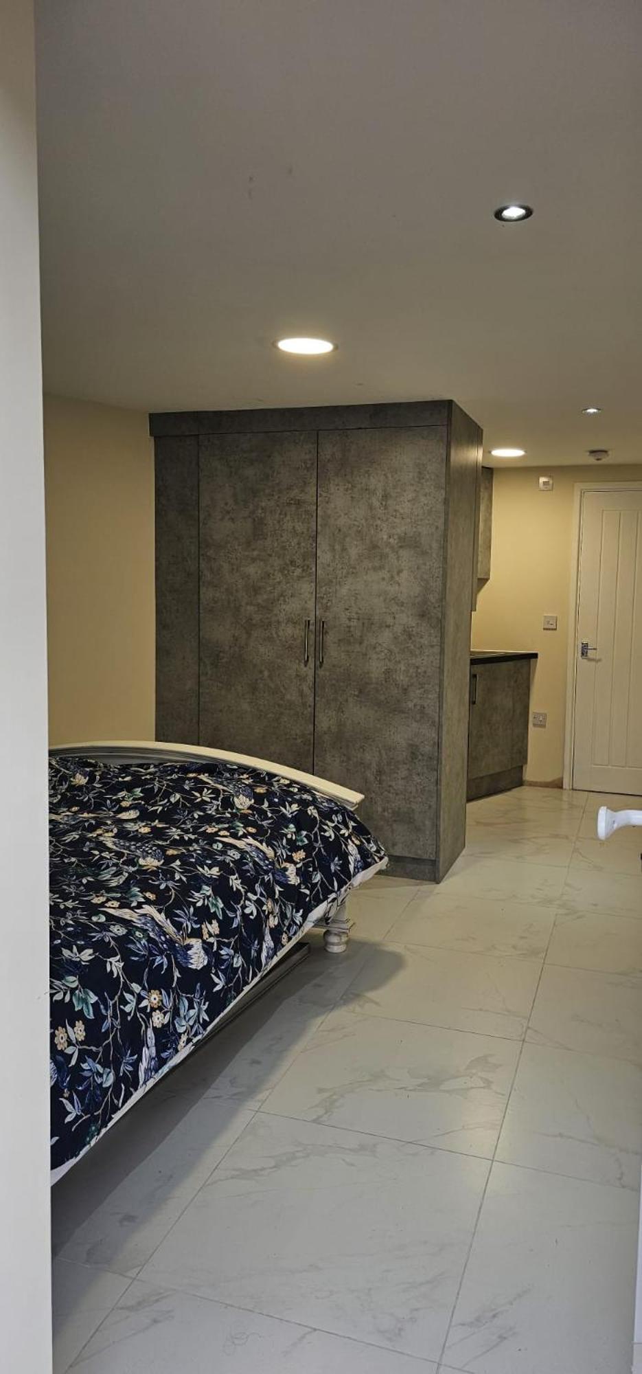 Cozy Near To Tube Station Apartment *